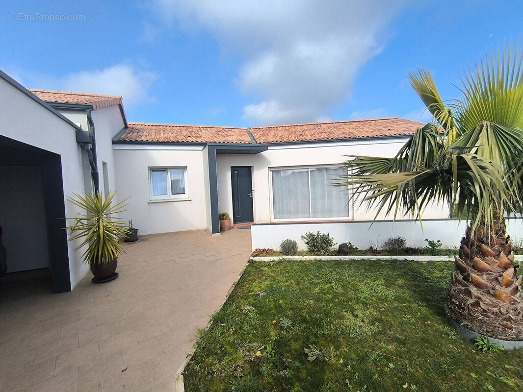 Maison à L'AIGUILLON-SUR-VIE