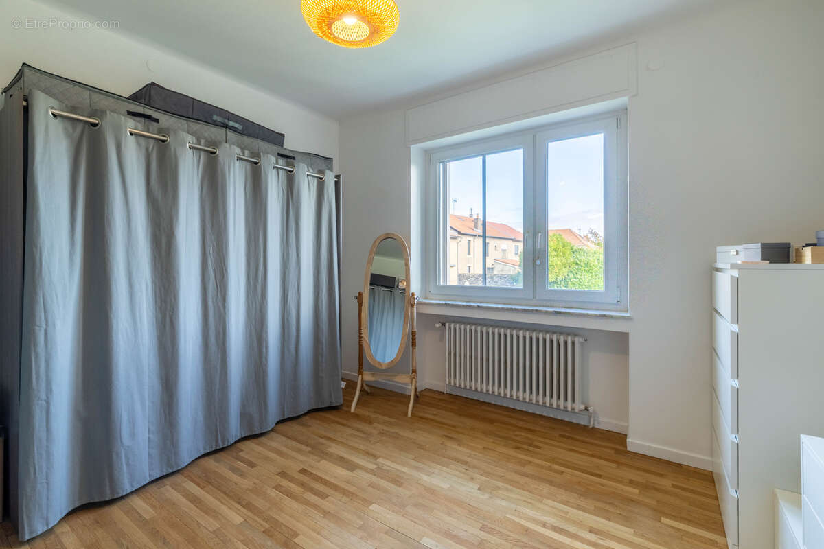 Maison à MONTOIS-LA-MONTAGNE