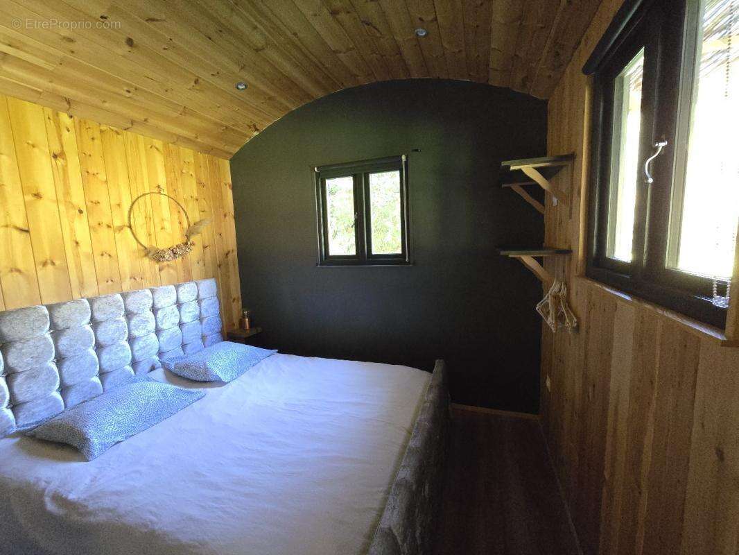 Maison à LUC-LA-PRIMAUBE