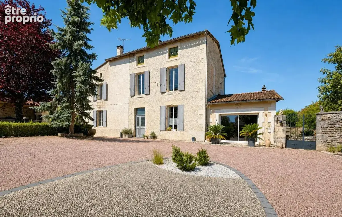 Maison à VERTEUIL-SUR-CHARENTE
