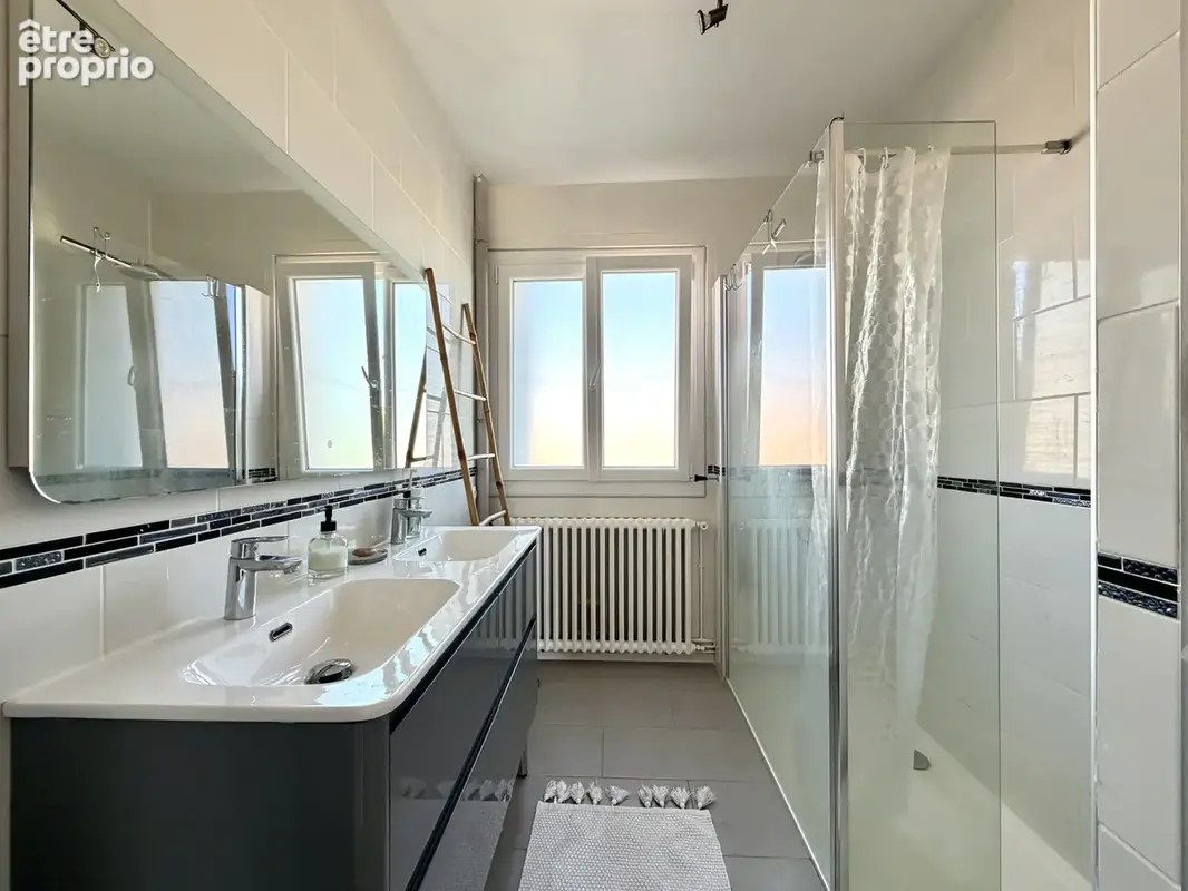 Appartement lumineux avec balcon sur le canal du Midi et deux places de stationnement - photo 15