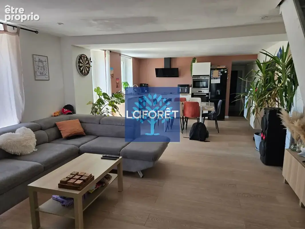 Maison 106 m² + grange 55 m² + dépendance sur 1 990 m² - photo 2