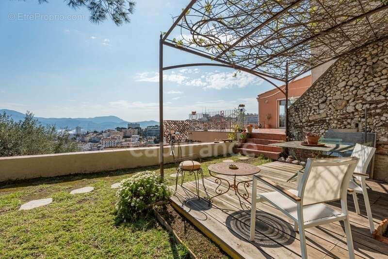 Maison à MARSEILLE-7E