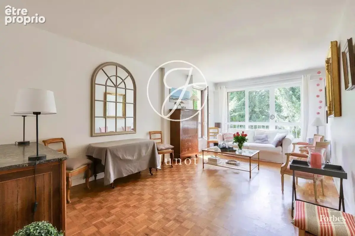 Versailles - PLACE LABOULAYE -  Appartement - 5 chambres -120 m². - photo 3