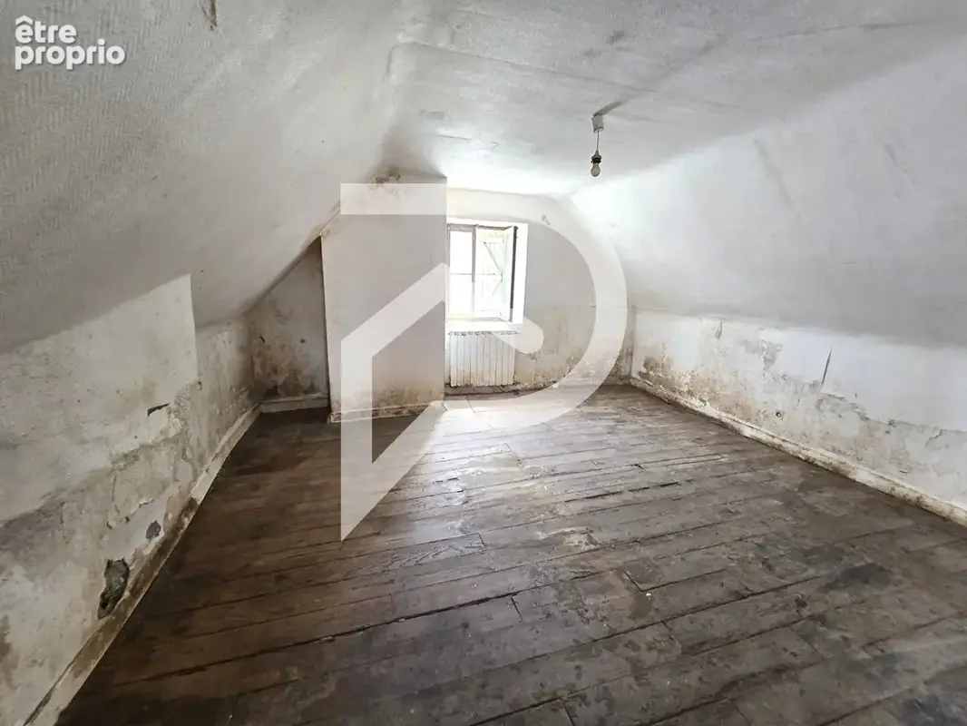 Maison de 78 m² et dépendances, sur un terrain de 637 m². - photo 8