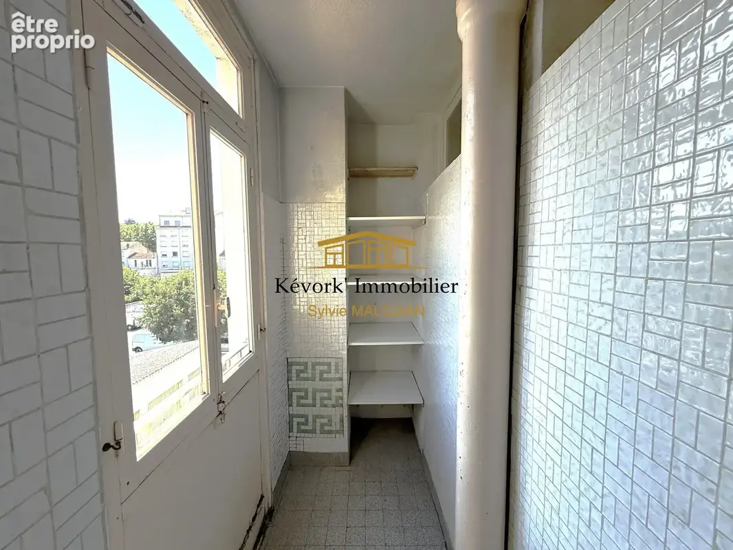 Appartement 73 m² à Valence  - photo 9