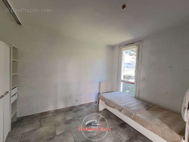 Appartement à CARROS