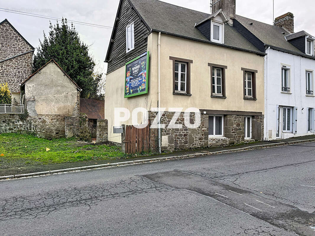 Maison à TESSY-SUR-VIRE