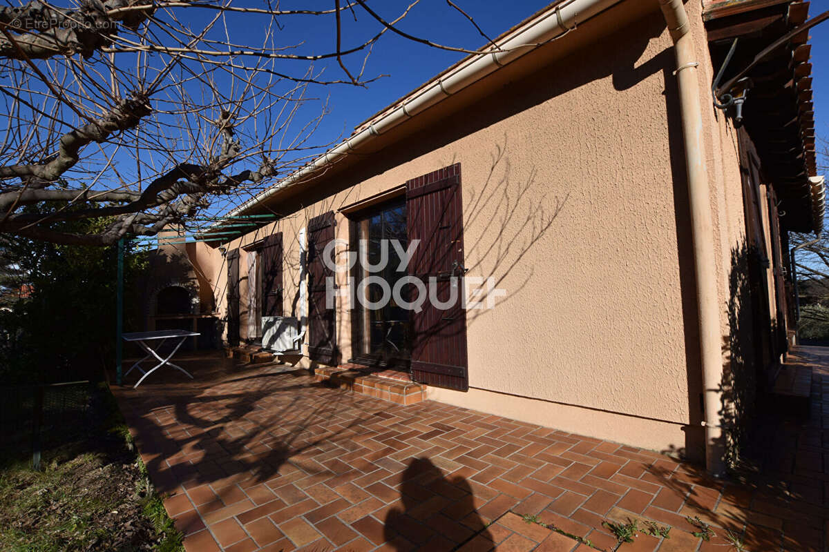 Maison à LAROQUE-DES-ALBERES