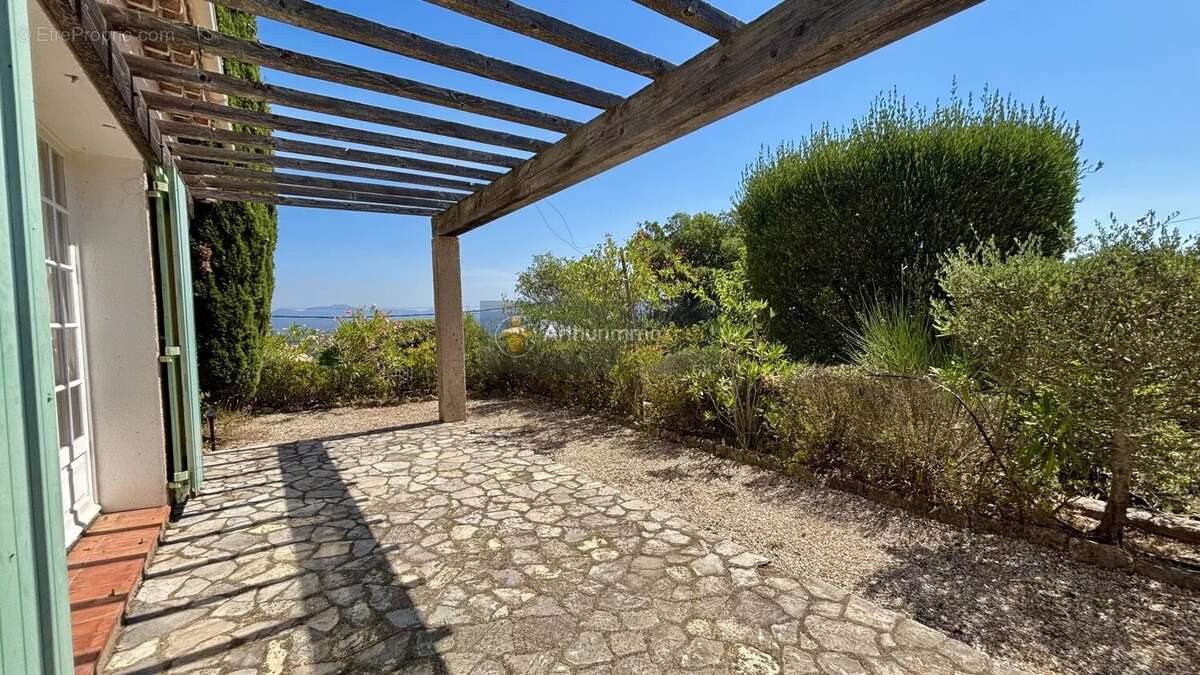 Coup de Coeur ST AYGULF Plain Pied Avec Vue mer - photo 5