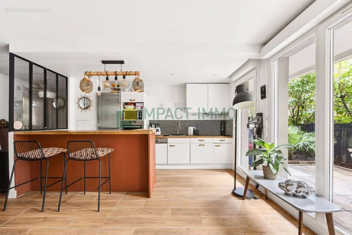 Appartement à CLICHY