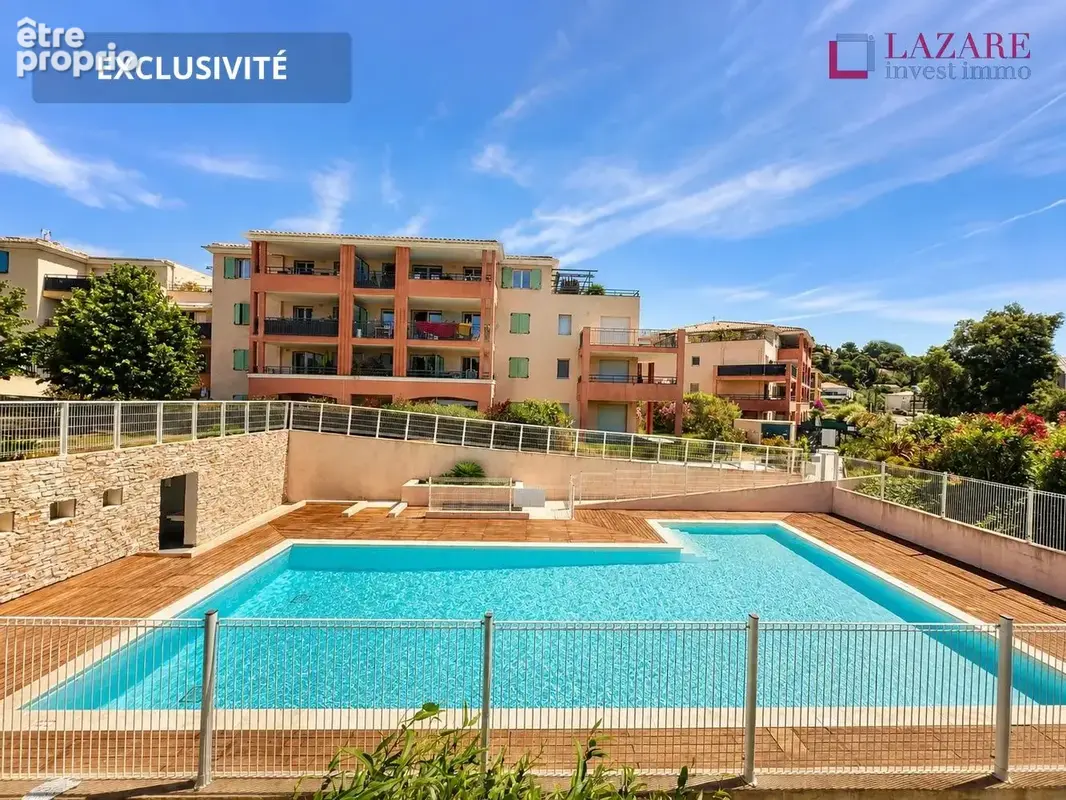 Appartement à BORMES-LES-MIMOSAS