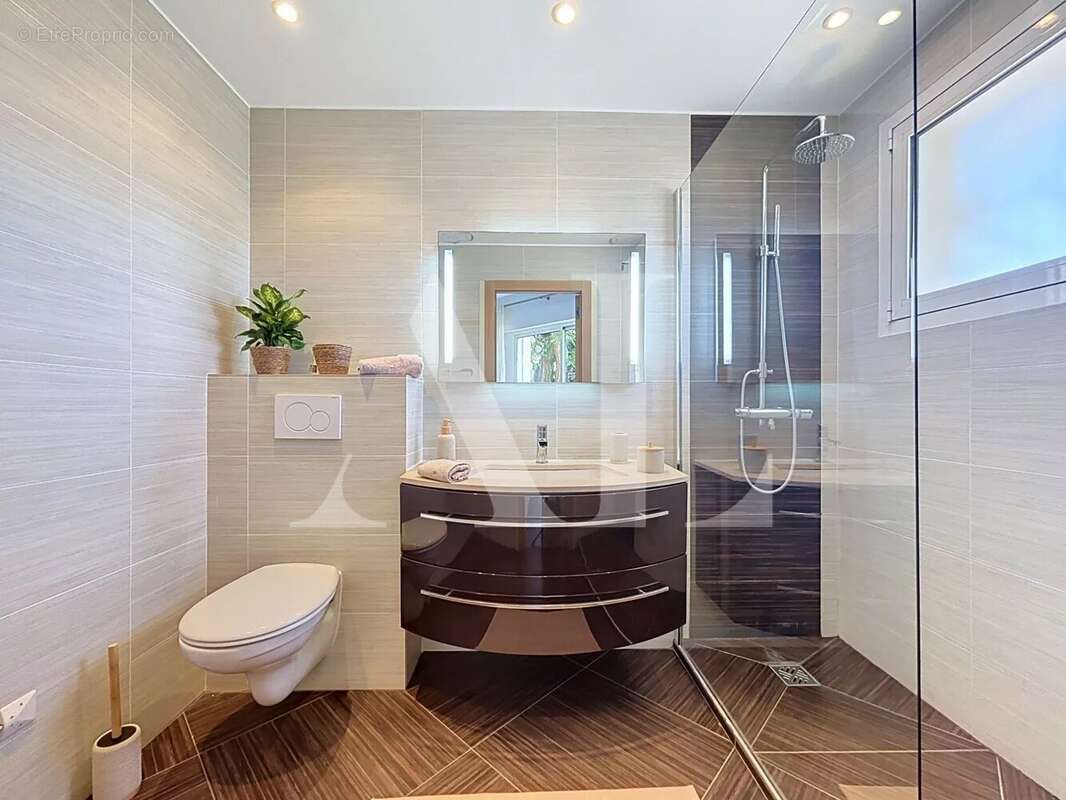 Super-cannes – villa contemporaine avec vue mer panoramique - photo 20