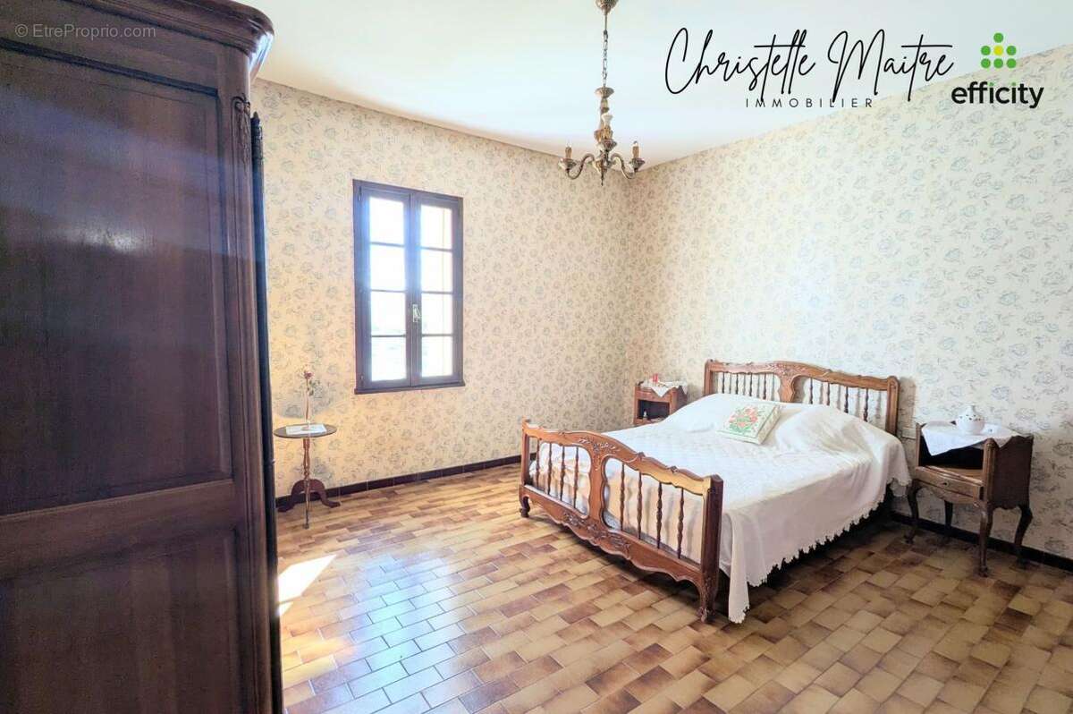 Maison à SAINT-MARTIN-DE-CRAU