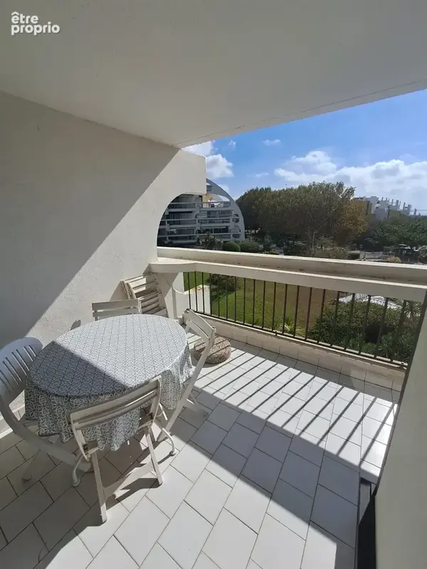 Beau studio cabine ( fermée )  petite vue mer + parking - photo 2