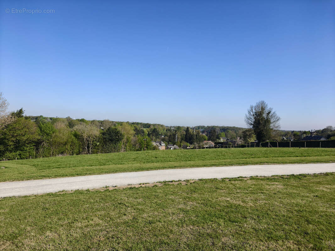 Maison à MONTREUIL-L'ARGILLE