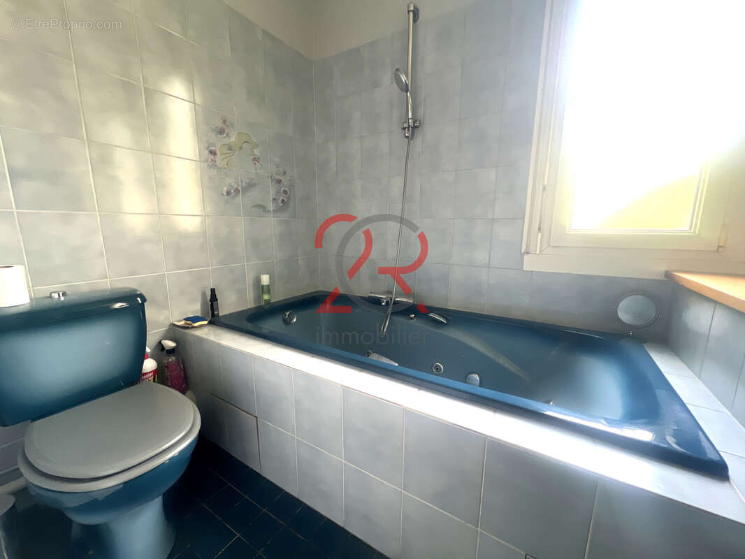 Maison avec espace T2 aménagé, jardin plein Sud et garage - photo 9
