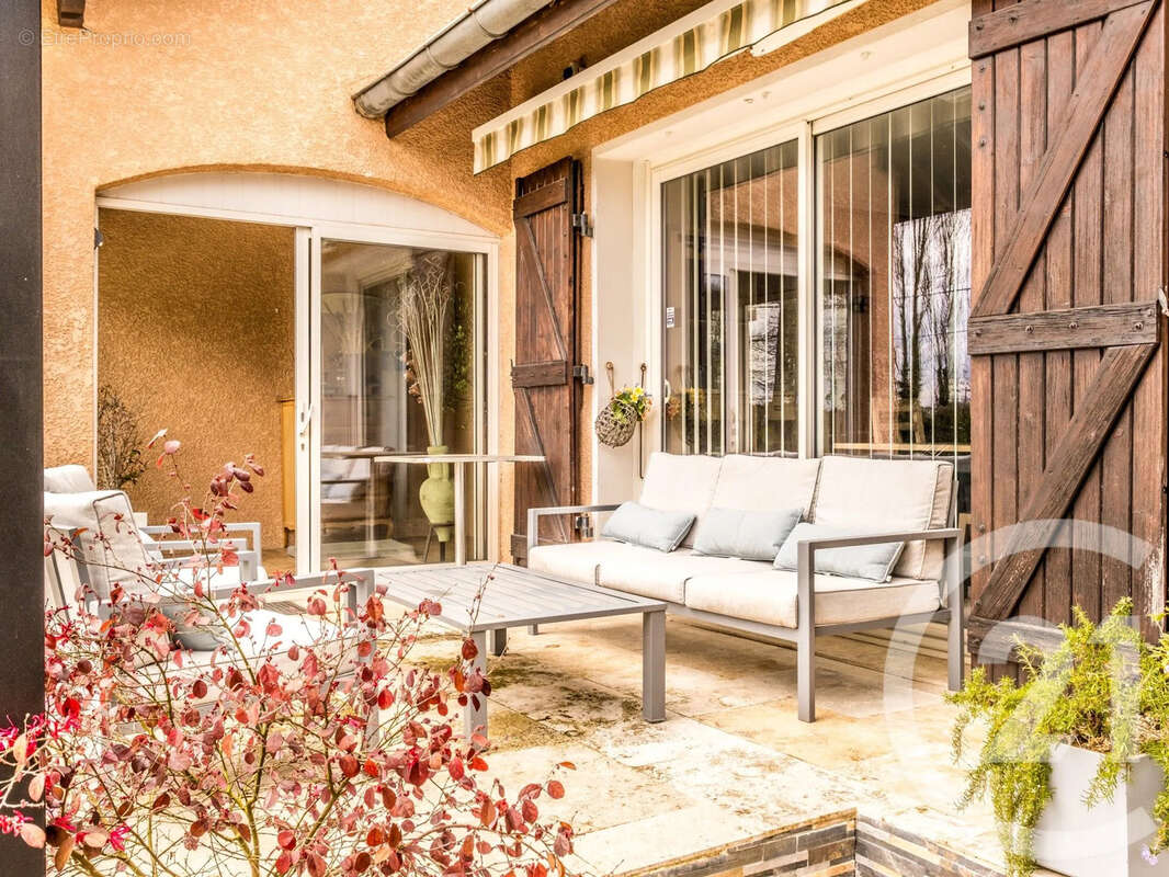 Maison à SAVIGNEUX