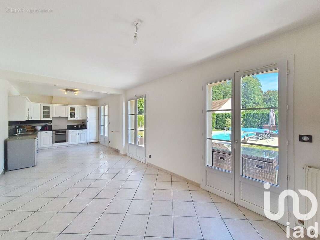 Photo 6 - Maison à SAINT-FARGEAU-PONTHIERRY