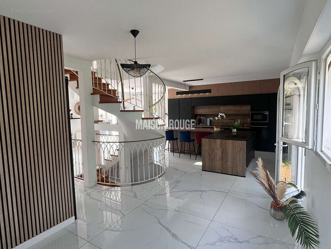 Maison La Richardais 5 pièce(s) 135.73 m2 - photo 6