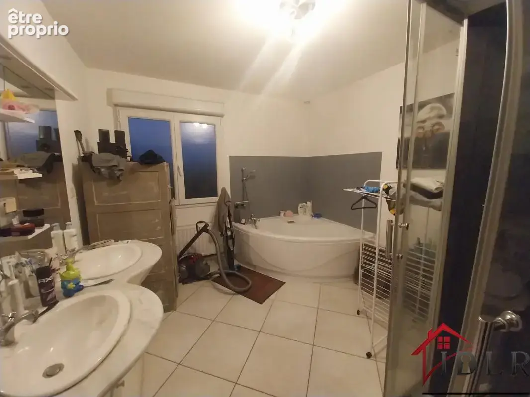 Appartement 85 m2 avec terrain privatif et garage - photo 5