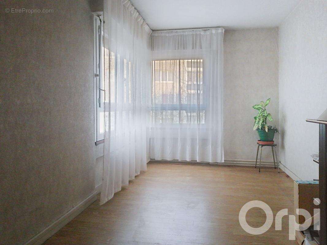 Appartement à LONGJUMEAU