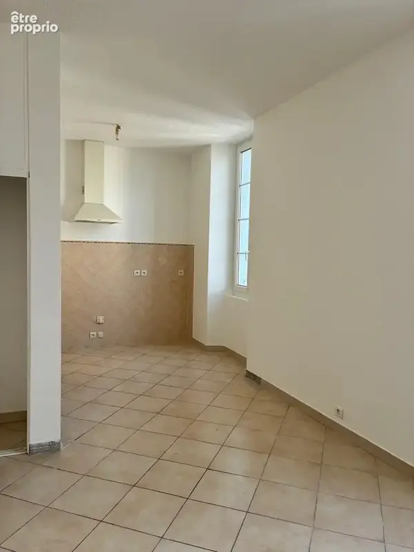 Appartement 7 pièces 257 m² à vendre à Marignane (13700) - photo 3