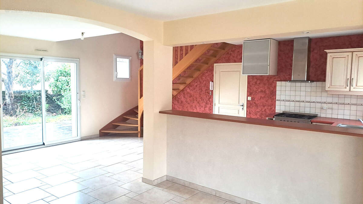 Maison à JUIGNE-SUR-LOIRE