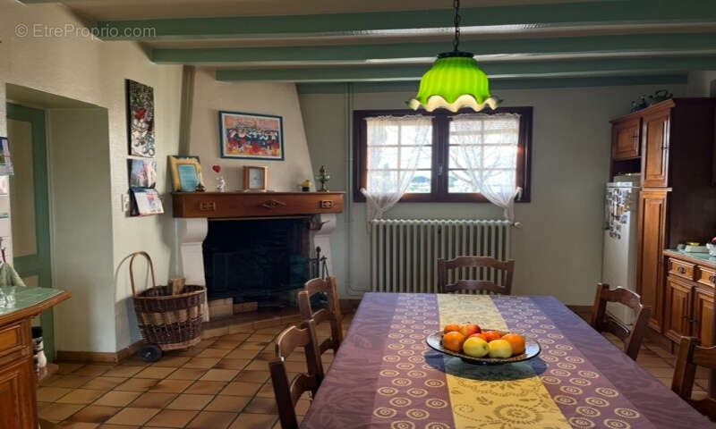 Maison à SAINT-PIERRE-D'EYRAUD