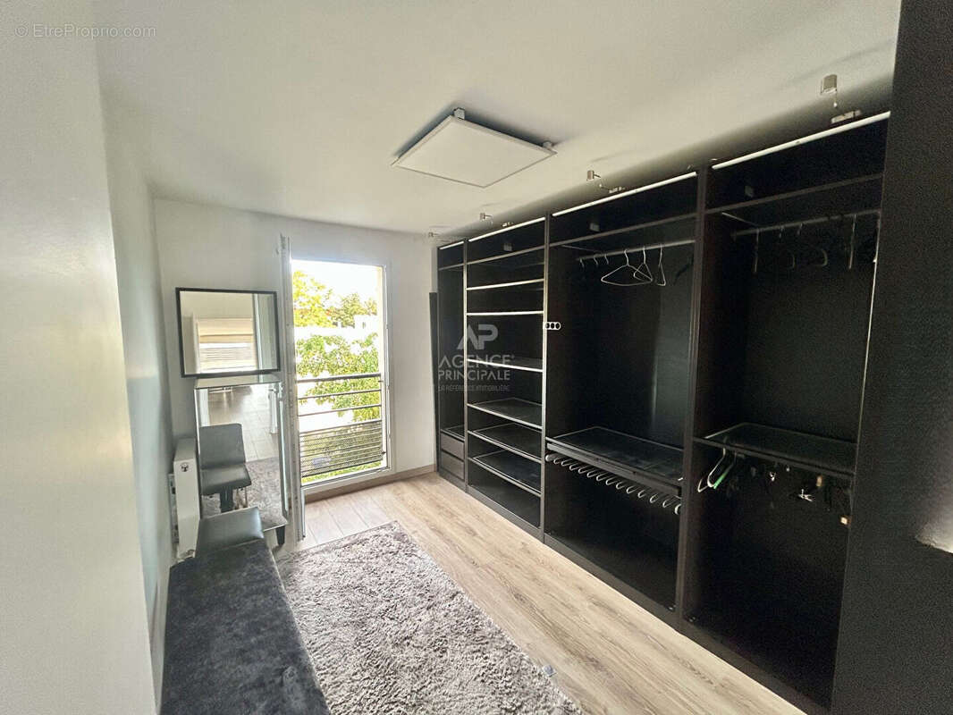 Appartement à CARRIERES-SOUS-POISSY