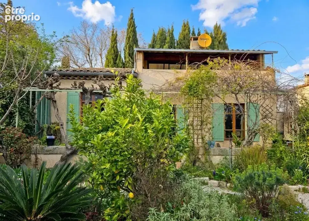 Maison 5 pièces 118 m² à vendre à Villeneuve-Les-Avignon (30400) - photo 1