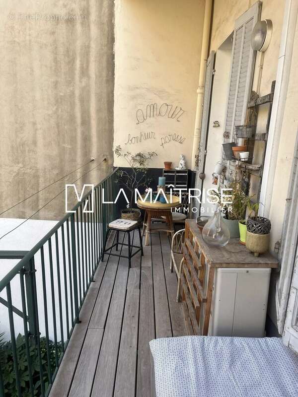 Appartement 70 m² à Marseille-6e  - photo 9