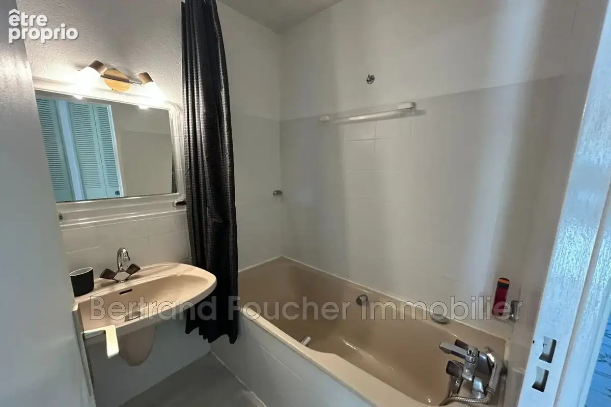 Appartement 2 pièces 50 m² à vendre à Cavalaire-Sur-Mer (83240) - photo 8