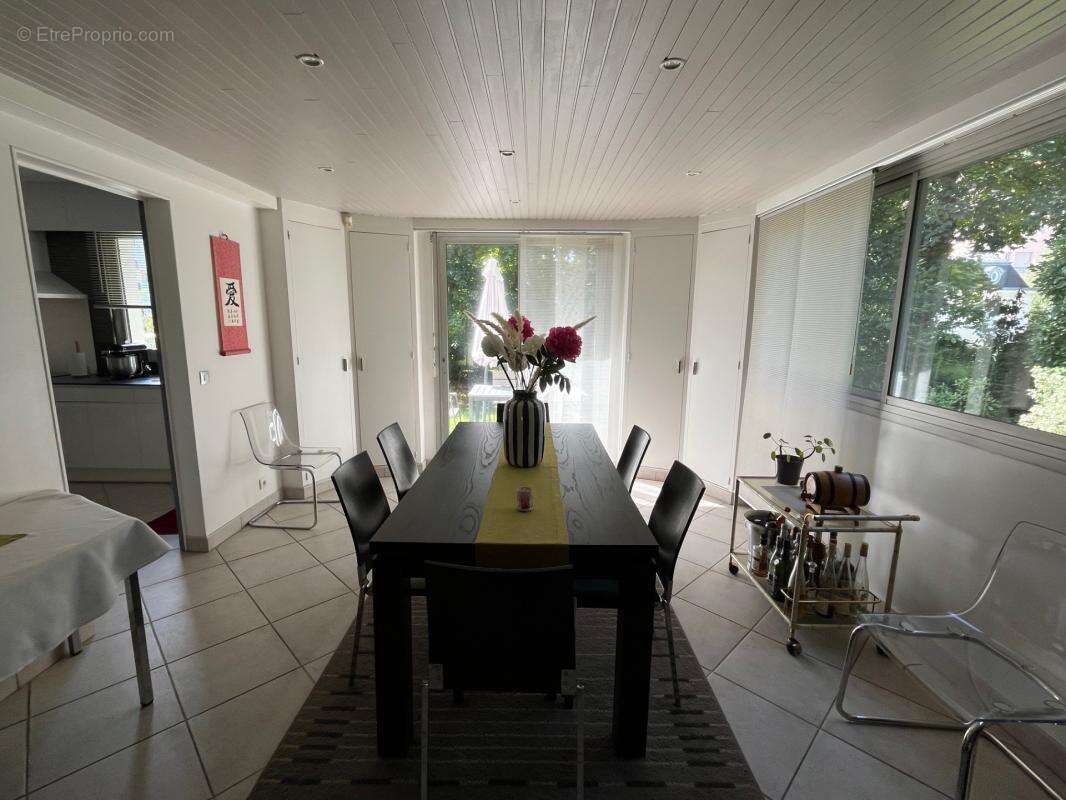 Magnifique Villa d'architecte avec jardin et garage, au centre-ville - photo 8