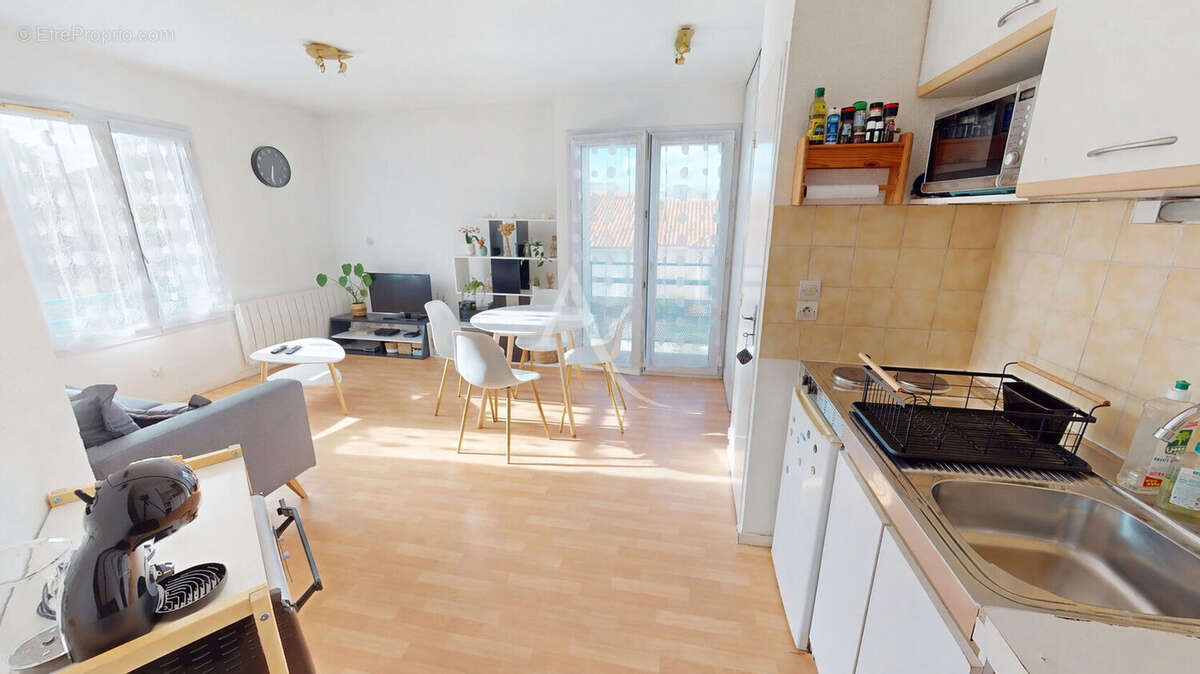 Charmant T2 lumineux avec parking en sous-sol - photo 3