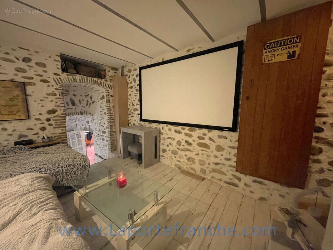 Maison à CAGNES-SUR-MER