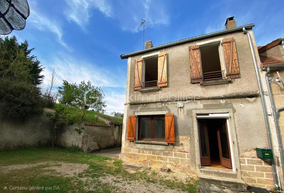 Maison à SURGY