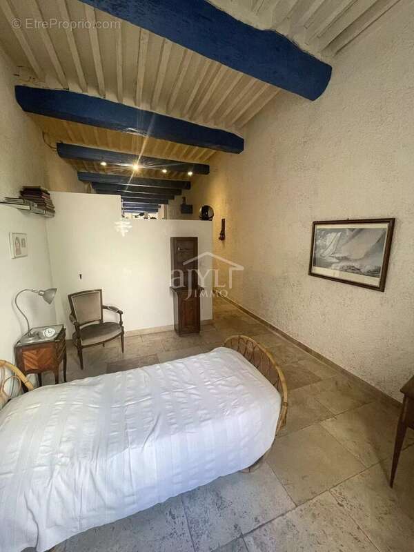 Loft atypique de 58 m2 - Habitation ou local commercial / professionnel - photo 7