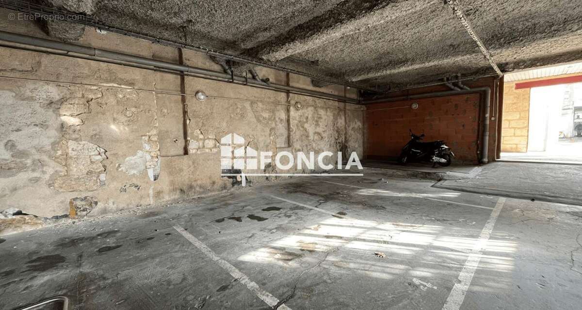 Parking à BORDEAUX