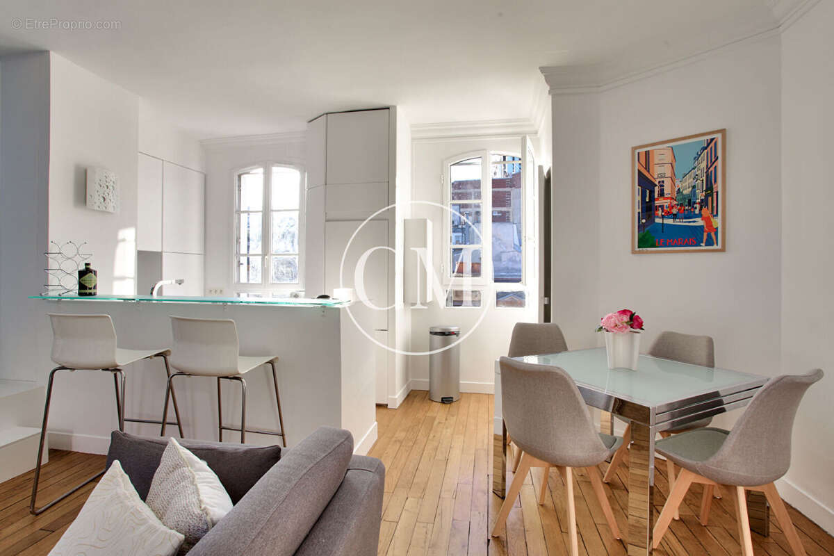 Appartement à PARIS-4E