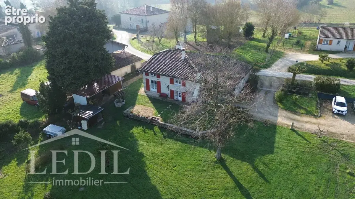 Maison en pierre rénovée avec vue panoramique - photo 2