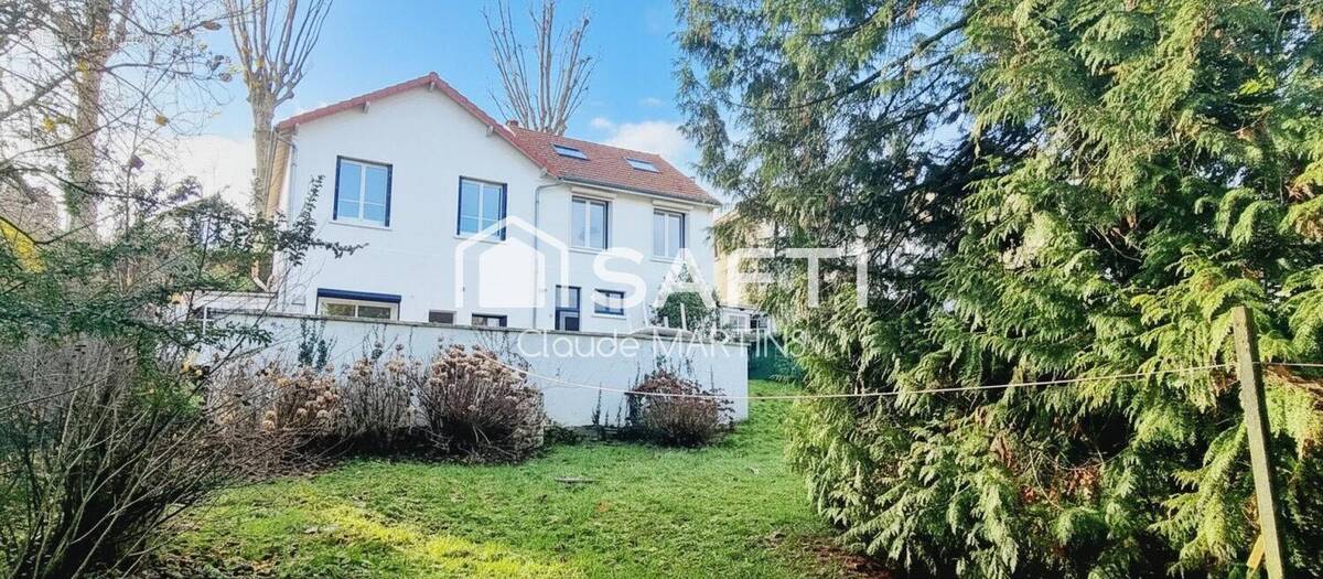 Photo 1 - Maison à BURES-SUR-YVETTE