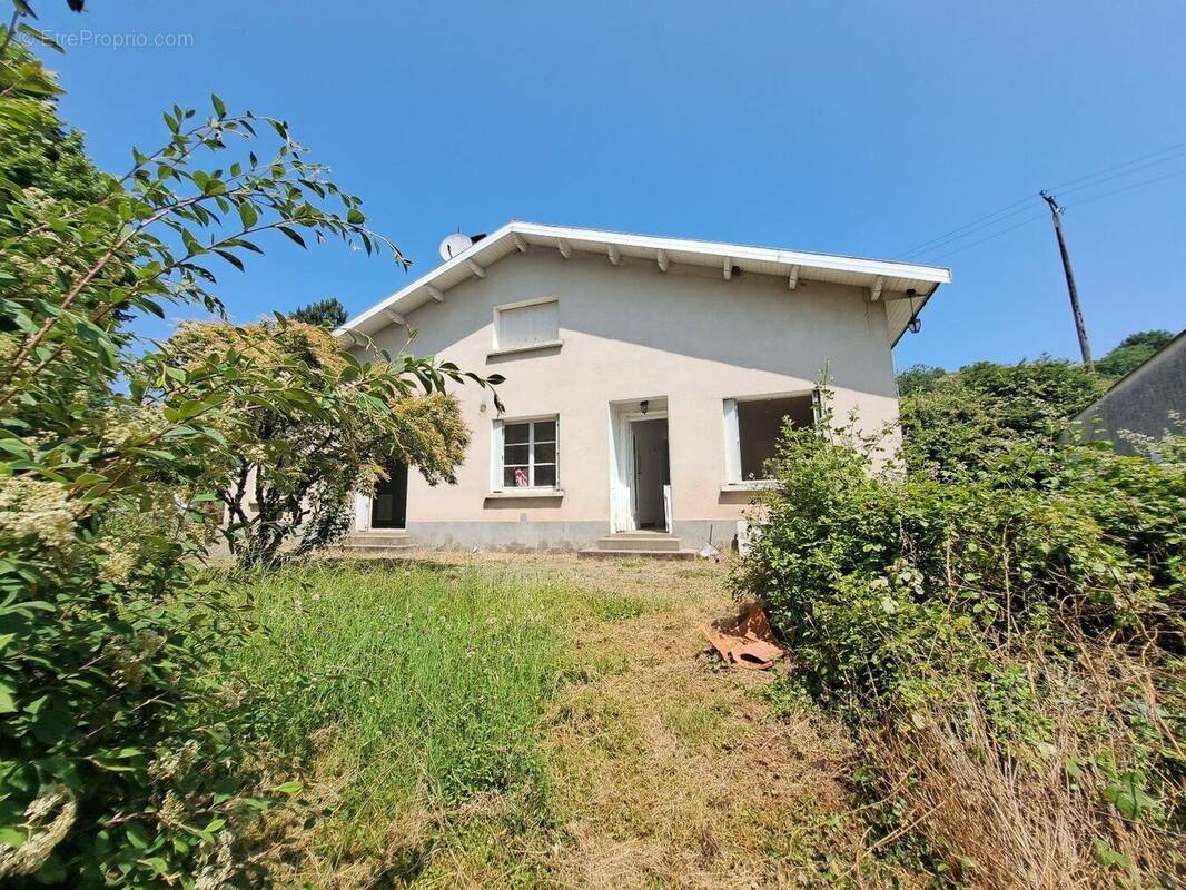 Maison à SEGONZAC