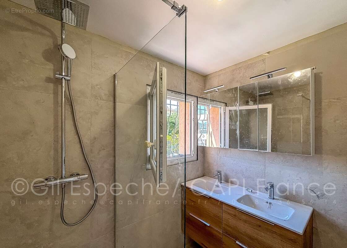 Appartement à vendre 3 pièces Rez-de-Jardin SAINT LAURENT DU VAR (06) - photo 5