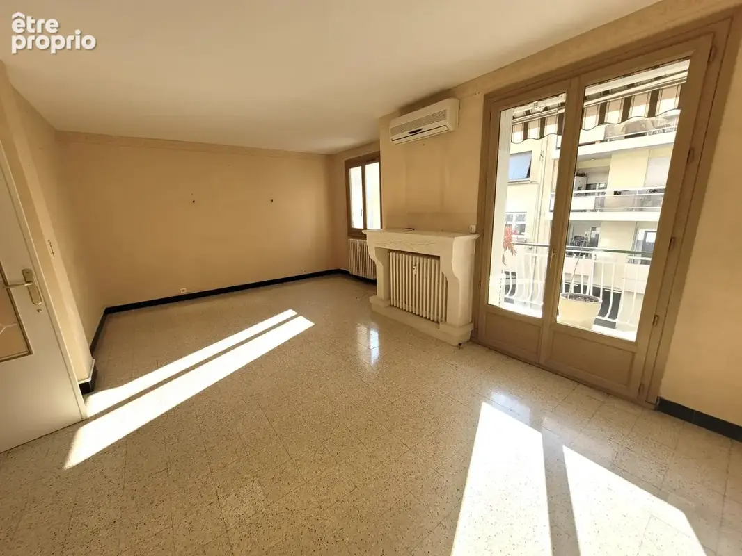 Appartement proche gare avec parking et garage - 3 pièces - 70 m² - photo 3