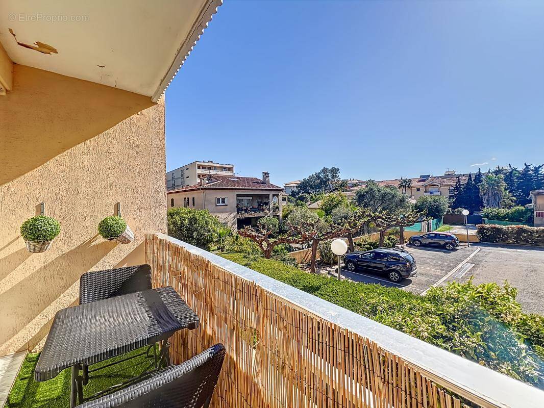 Appartement à FREJUS