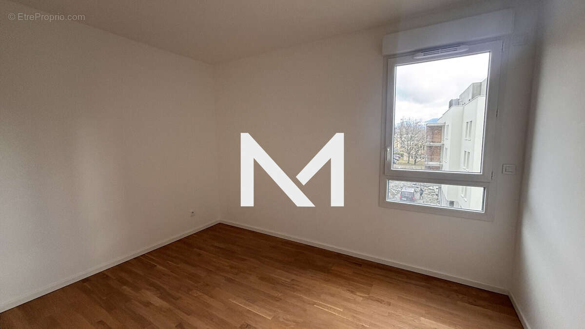 Appartement à MEYLAN