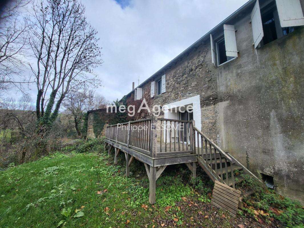 Maison à LE MASNAU-MASSUGUIES