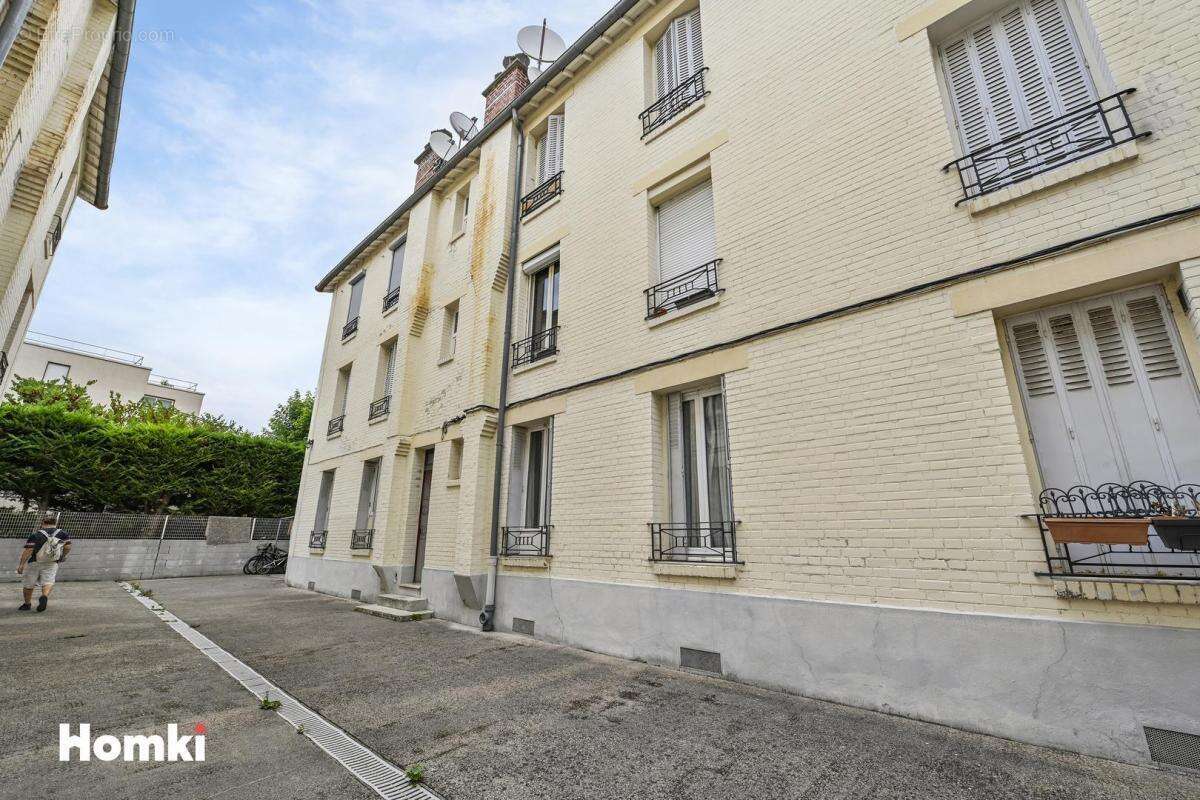 Appartement à ISSY-LES-MOULINEAUX