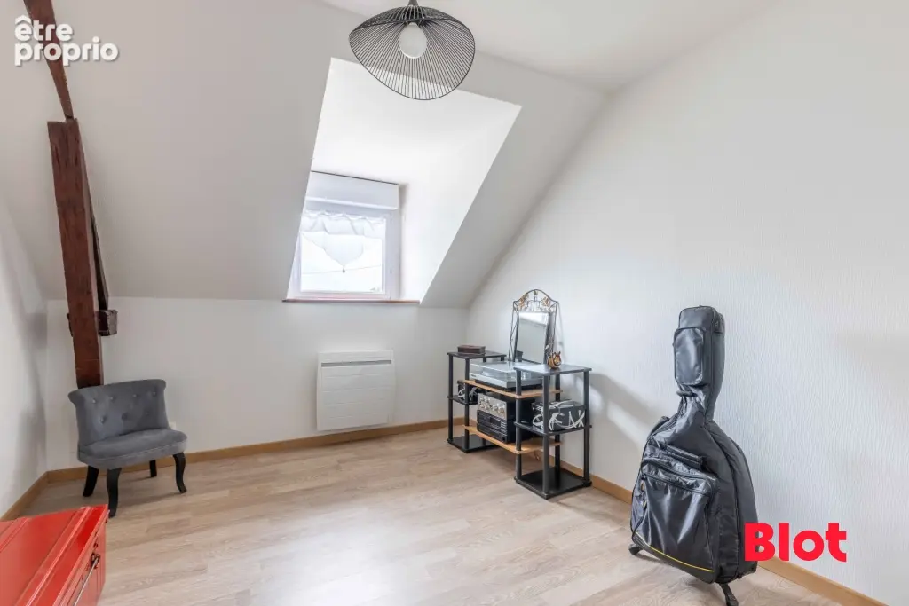 Maison 6 pièces 140 m² à vendre à Saint-Germain-En-Cogles (35133) - photo 8